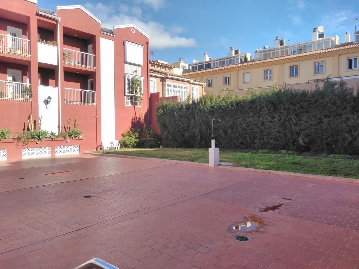 Bolivia Beach Apartments Malaga Zewnętrze zdjęcie