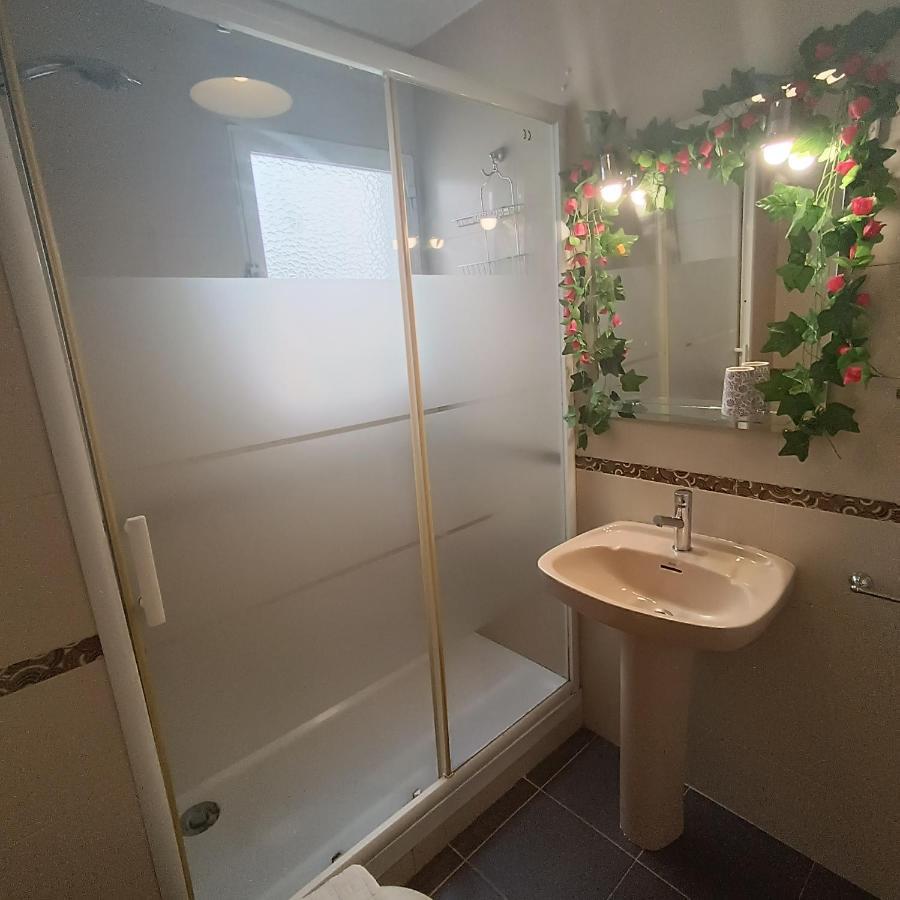 Bolivia Beach Apartments Malaga Zewnętrze zdjęcie